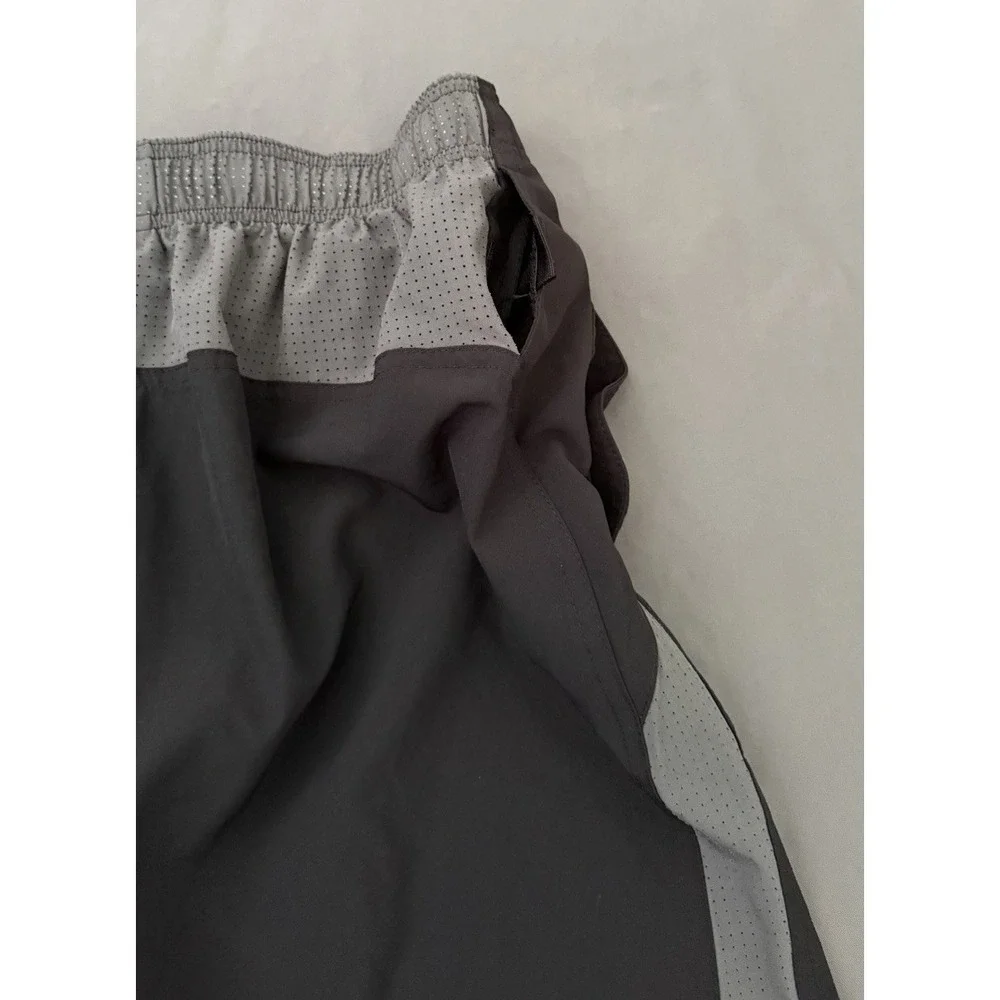 Nike Core Contend Volley Swim Trunks Men's Size Medium Black Drawstring Lined